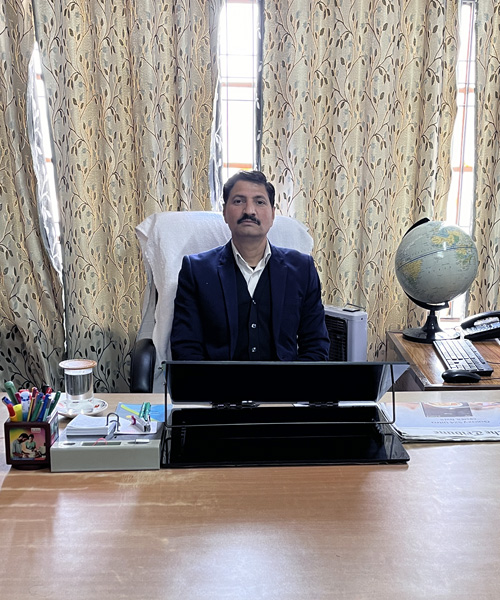 Dr. Vijay Thakur